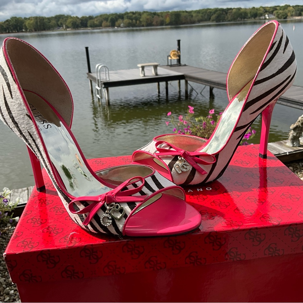 Guess Marciano Gwentrust Stiletto Heels Pony Hair Pink Zebra Print Size 7.5M